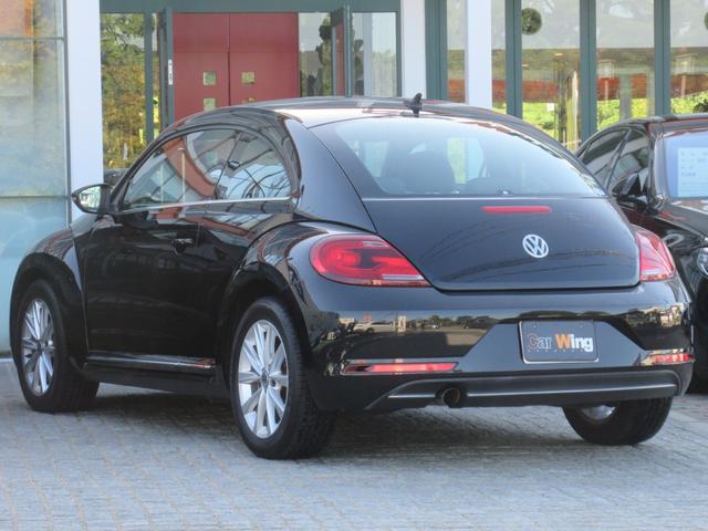 ザ・ビートル デザインマイスター　レザーシートＰＫＧ　レザーシート　スポーツシート　シートヒーター　１７インチＡＷ　Ｖｏｌｋｓｗａｇｅｎ純正ナビゲーション（７１６ＳＤＣＷ）　ブラインドスポットディテクション　リアビューカメラ（13枚目）