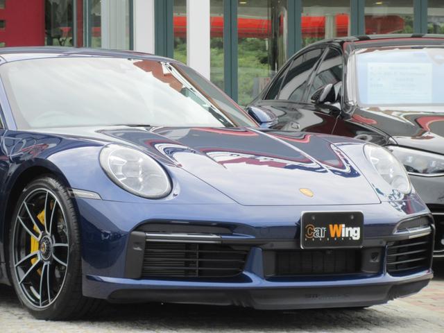 ９１１ ９１１ターボＳ　スポーツクロノＰ　フロントリフター　２０／２１インチＡＷ　　ＰＣＣＢ　プライバシーガラス　レザーインテリア　シートヒーター＆ベンチレーション　ナイトビューアシスト　レーンチェンジアシスト（4枚目）