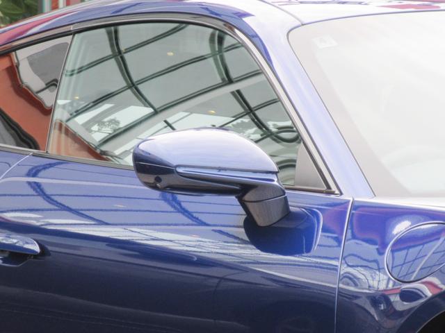 ９１１ ９１１ターボＳ　スポーツクロノＰ　フロントリフター　２０／２１インチＡＷ　　ＰＣＣＢ　プライバシーガラス　レザーインテリア　シートヒーター＆ベンチレーション　ナイトビューアシスト　レーンチェンジアシスト（14枚目）