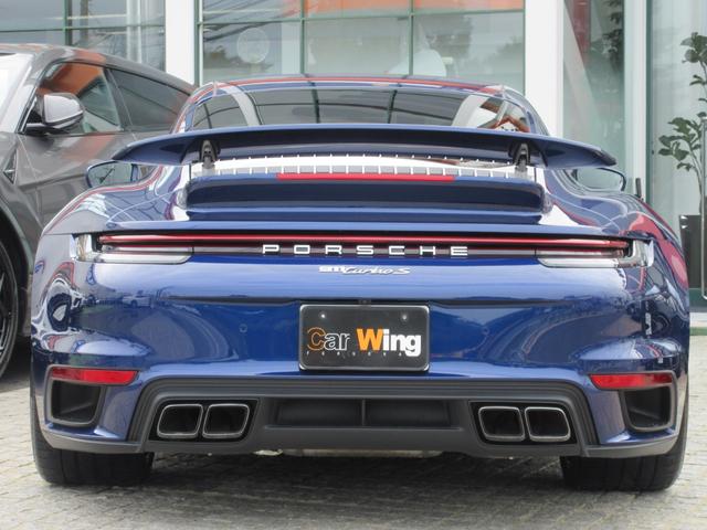 ９１１ ９１１ターボＳ　スポーツクロノＰ　フロントリフター　２０／２１インチＡＷ　　ＰＣＣＢ　プライバシーガラス　レザーインテリア　シートヒーター＆ベンチレーション　ナイトビューアシスト　レーンチェンジアシスト（21枚目）