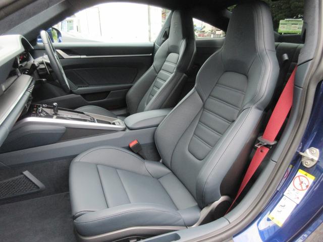 ９１１ ９１１ターボＳ　スポーツクロノＰ　フロントリフター　２０／２１インチＡＷ　　ＰＣＣＢ　プライバシーガラス　レザーインテリア　シートヒーター＆ベンチレーション　ナイトビューアシスト　レーンチェンジアシスト（23枚目）
