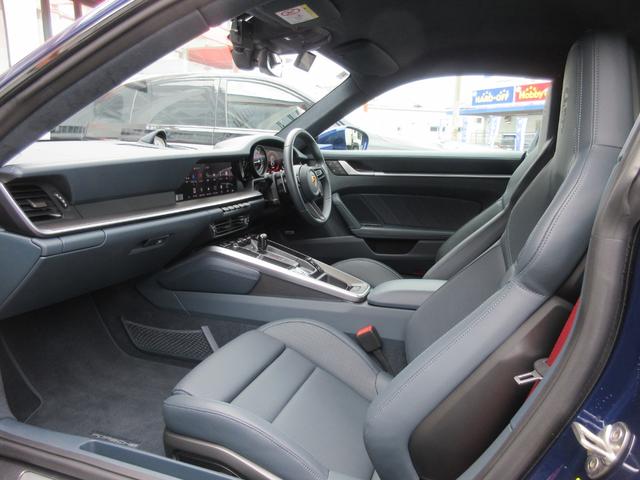 ９１１ ９１１ターボＳ　スポーツクロノＰ　フロントリフター　２０／２１インチＡＷ　　ＰＣＣＢ　プライバシーガラス　レザーインテリア　シートヒーター＆ベンチレーション　ナイトビューアシスト　レーンチェンジアシスト（31枚目）