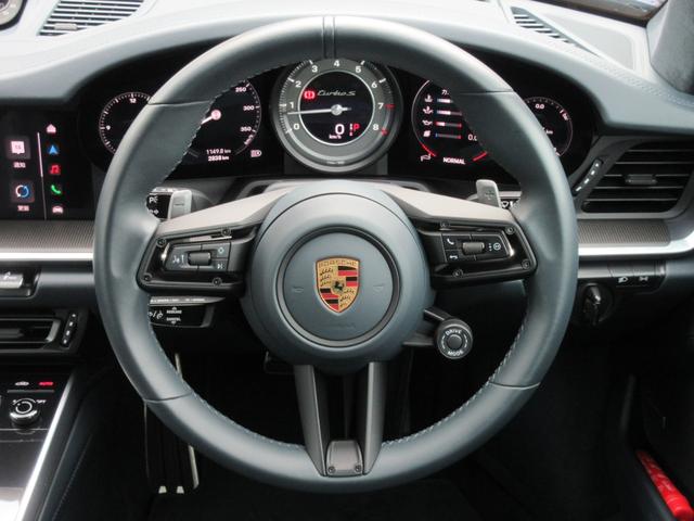 ９１１ ９１１ターボＳ　スポーツクロノＰ　フロントリフター　２０／２１インチＡＷ　　ＰＣＣＢ　プライバシーガラス　レザーインテリア　シートヒーター＆ベンチレーション　ナイトビューアシスト　レーンチェンジアシスト（38枚目）