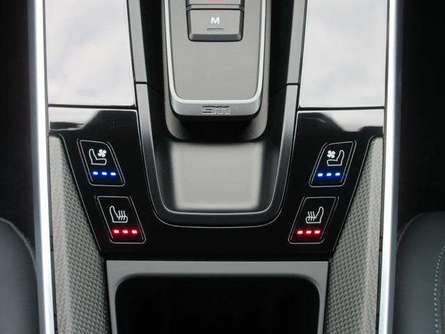 ９１１ ９１１ターボＳ　スポーツクロノＰ　フロントリフター　２０／２１インチＡＷ　　ＰＣＣＢ　プライバシーガラス　レザーインテリア　シートヒーター＆ベンチレーション　ナイトビューアシスト　レーンチェンジアシスト（49枚目）