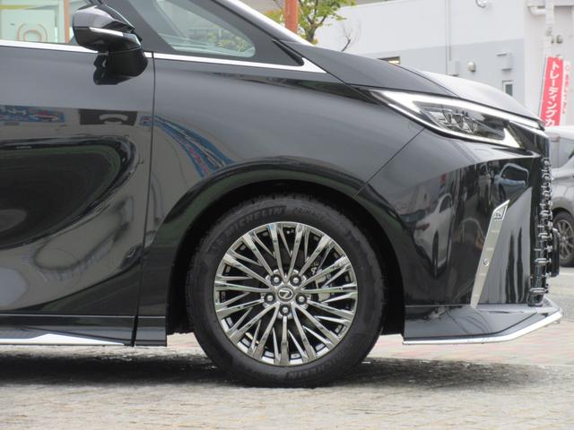 LEXUS LM LM500H EXECUTIVE Best Japan Spec Recon Car for Import Malaysia