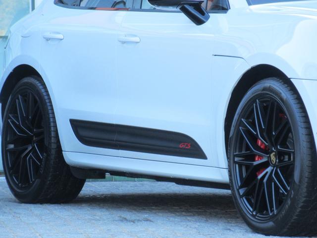 マカン マカンＧＴＳ　パノラマルーフ　２１インチＡＷ　拡張レザーＰＫＧ　シートベンチレーション　１８ｗａｙアダプティブスポーツシート　メーター＆クロノ（ボルドーレッド）　スポーツエグゾースト　エアサス（8枚目）