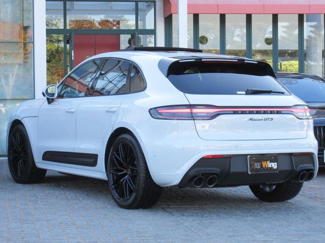 マカン マカンＧＴＳ　パノラマルーフ　２１インチＡＷ　拡張レザーＰＫＧ　シートベンチレーション　１８ｗａｙアダプティブスポーツシート　メーター＆クロノ（ボルドーレッド）　スポーツエグゾースト　エアサス（15枚目）