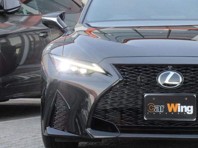 IS IS300 FスポーツモードブラックIII 特別仕様車 ムーンルーフ 19インチ鍛造AW オレンジキャリパー パノラミックビューモニター 三眼LEDヘッドランプ ウルトラスエード&Ltexシート(ヒーター&ベンチレーター)(7枚目)