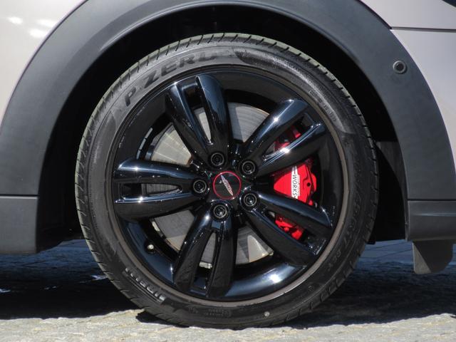 MINI JCW コンバーチブルプレミアム+P JCWトリム JCWトリム MINI Yoursソフトトップ 17インチAW LEDヘッドライト シートヒーター アンビエントライト MINIドライビングモード リアビューカメラ PDC ACC HUD(9枚目)