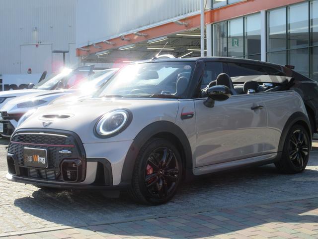 MINI JCW コンバーチブルプレミアム+P JCWトリム JCWトリム MINI Yoursソフトトップ 17インチAW LEDヘッドライト シートヒーター アンビエントライト MINIドライビングモード リアビューカメラ PDC ACC HUD(14枚目)