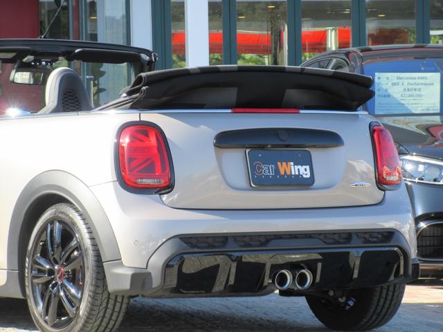 MINI JCW コンバーチブルプレミアム+P JCWトリム JCWトリム MINI Yoursソフトトップ 17インチAW LEDヘッドライト シートヒーター アンビエントライト MINIドライビングモード リアビューカメラ PDC ACC HUD(17枚目)