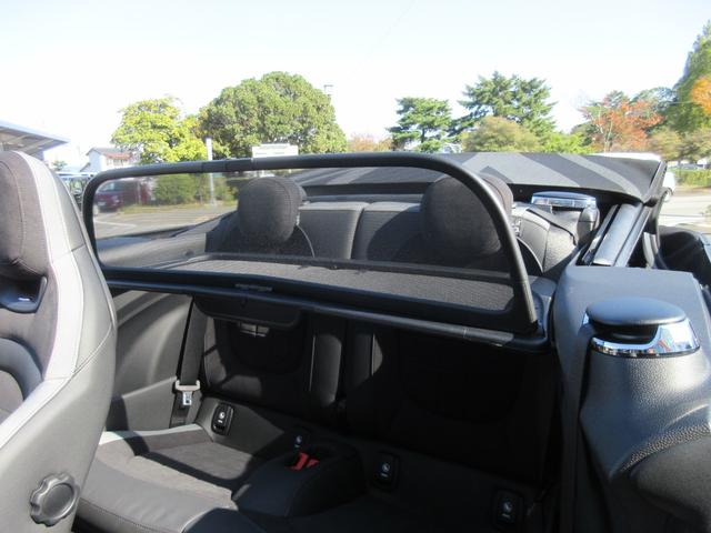 MINI JCW コンバーチブルプレミアム+P JCWトリム JCWトリム MINI Yoursソフトトップ 17インチAW LEDヘッドライト シートヒーター アンビエントライト MINIドライビングモード リアビューカメラ PDC ACC HUD(25枚目)