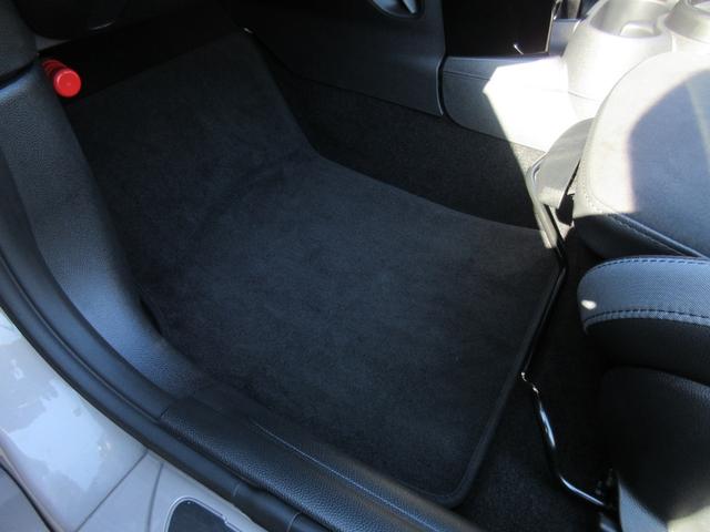 MINI JCW コンバーチブルプレミアム+P JCWトリム JCWトリム MINI Yoursソフトトップ 17インチAW LEDヘッドライト シートヒーター アンビエントライト MINIドライビングモード リアビューカメラ PDC ACC HUD(29枚目)