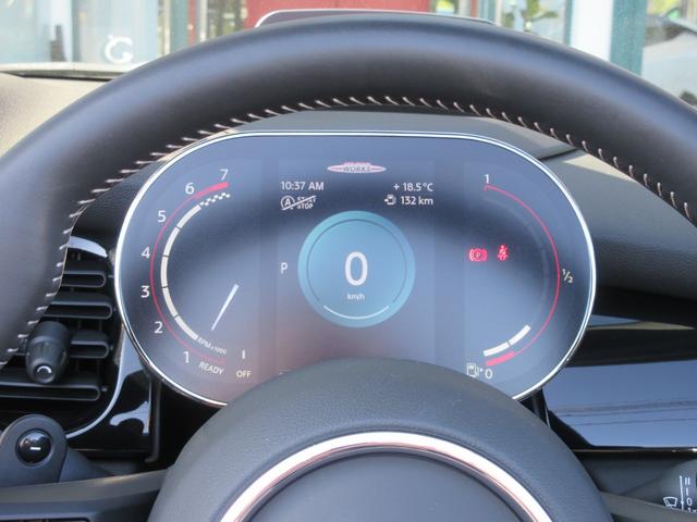 MINI JCW コンバーチブルプレミアム+P JCWトリム JCWトリム MINI Yoursソフトトップ 17インチAW LEDヘッドライト シートヒーター アンビエントライト MINIドライビングモード リアビューカメラ PDC ACC HUD(33枚目)