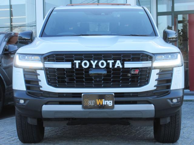 ランドクルーザー ＧＲスポーツ　１オーナー　クールボックス　寒冷地仕様　タイヤ空気圧警報システム（ＴＰＷＳ）　ムーンルーフ　パノラミックビューモニター　本革シート　シートヒーター＆ベンチレーション（2枚目）