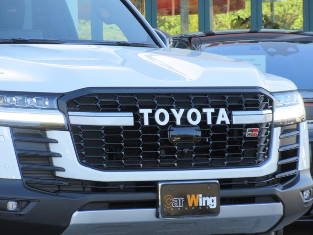 ランドクルーザー ＧＲスポーツ　１オーナー　クールボックス　寒冷地仕様　タイヤ空気圧警報システム（ＴＰＷＳ）　ムーンルーフ　パノラミックビューモニター　本革シート　シートヒーター＆ベンチレーション（6枚目）