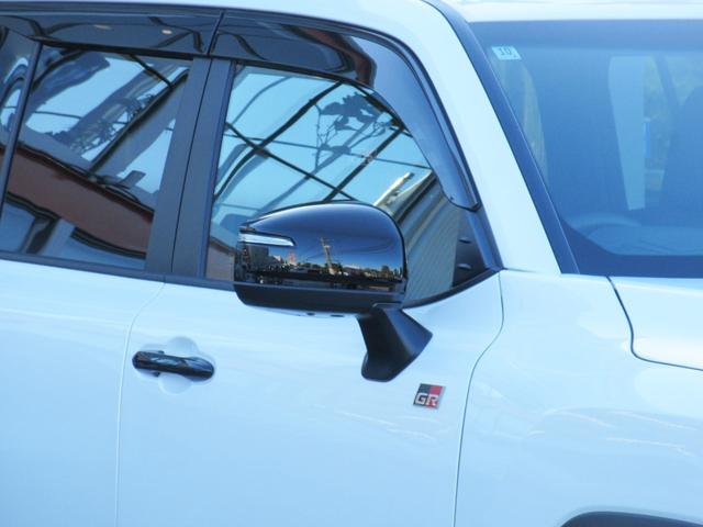 ランドクルーザー ＧＲスポーツ　１オーナー　クールボックス　寒冷地仕様　タイヤ空気圧警報システム（ＴＰＷＳ）　ムーンルーフ　パノラミックビューモニター　本革シート　シートヒーター＆ベンチレーション（16枚目）