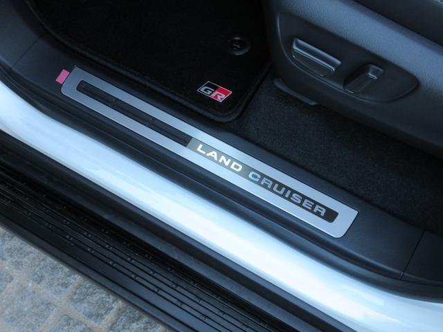 ランドクルーザー ＧＲスポーツ　１オーナー　クールボックス　寒冷地仕様　タイヤ空気圧警報システム（ＴＰＷＳ）　ムーンルーフ　パノラミックビューモニター　本革シート　シートヒーター＆ベンチレーション（38枚目）