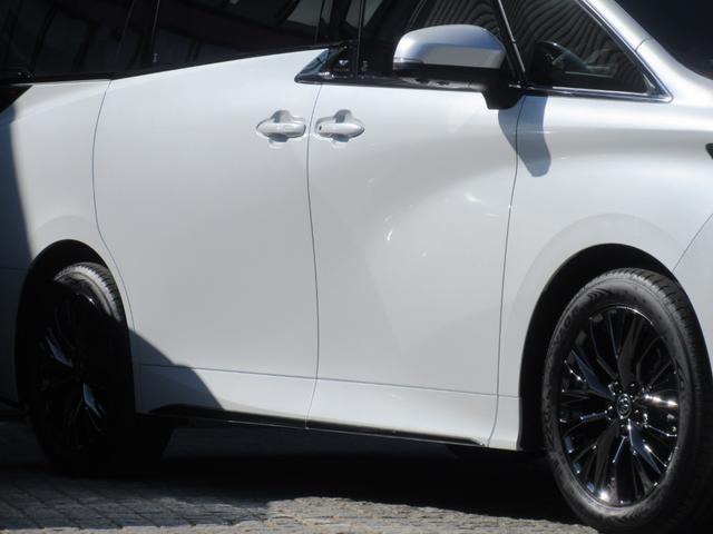 ヴェルファイアハイブリッド Ｚ　プレミア　１３．２型後席有機ＥＬディスプレイ　左右独立ムーンルーフ　１９インチＡＷ　プレミアムナッパ本革シート　シートヒーター＆ベンチレーション　デジタルインナーミラー　ドラレコ前後方（10枚目）