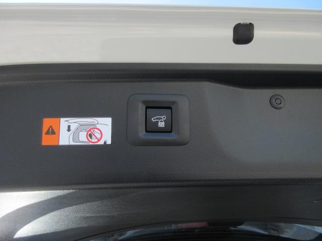 ヴェルファイアハイブリッド Ｚ　プレミア　１３．２型後席有機ＥＬディスプレイ　左右独立ムーンルーフ　１９インチＡＷ　プレミアムナッパ本革シート　シートヒーター＆ベンチレーション　デジタルインナーミラー　ドラレコ前後方（28枚目）