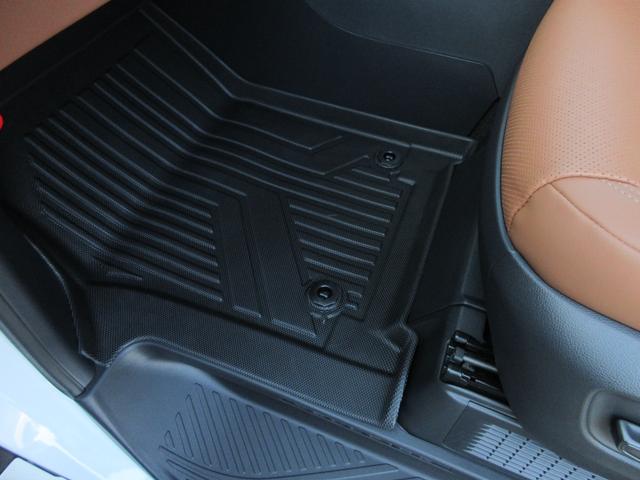 ヴェルファイアハイブリッド Ｚ　プレミア　１３．２型後席有機ＥＬディスプレイ　左右独立ムーンルーフ　１９インチＡＷ　プレミアムナッパ本革シート　シートヒーター＆ベンチレーション　デジタルインナーミラー　ドラレコ前後方（42枚目）