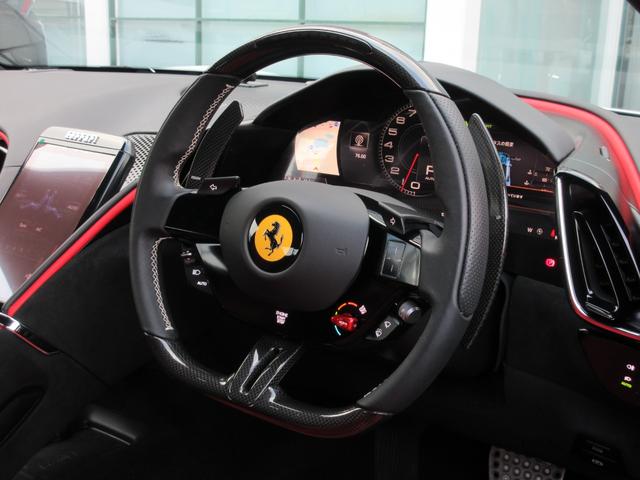 ローマ ベースグレード 1オーナー LED付きカーボンステアリング マグネライドデュアルモードサス サラウンドビューカメラ 20インチ鍛造AW アルミニウムキャリパー スポーツエキゾースト(31枚目)