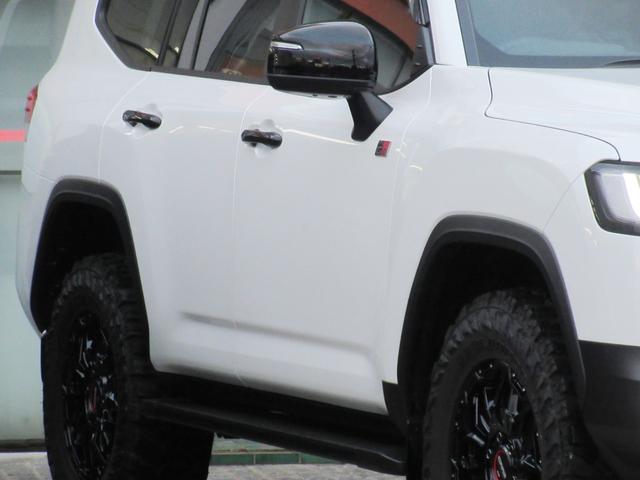 ランドクルーザー ＧＲスポーツ　ＭＯＰ１２．３インチナビ　ＪＢＬプレミアムサウンド　マルチテレインモニター　ルーフレール（ブラック）　ムーンルーフ　本革シート　シートヒーター＆ベンチレーション　ＧＲフロアマット（10枚目）