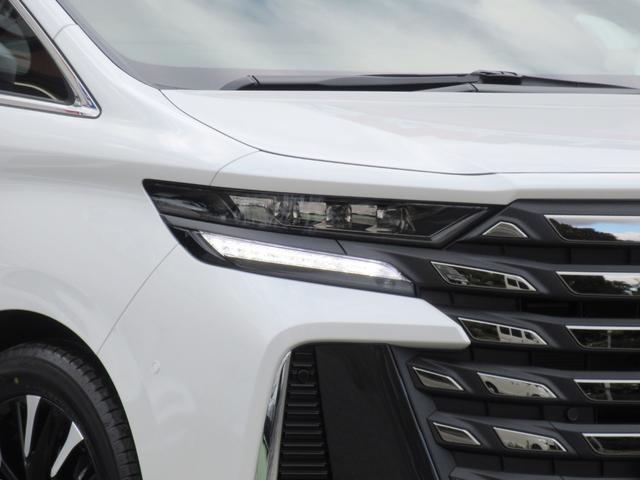 ヴェルファイアハイブリッド エグゼクティブラウンジ 登録済未使用車 モデリスタエアロ ユニバーサルステップ 寒冷地仕様 左左右独立ムーンルーフ リヤエンターテイメント JBLプレミアムサウンド プレミアムナッパ本革シート(6枚目)