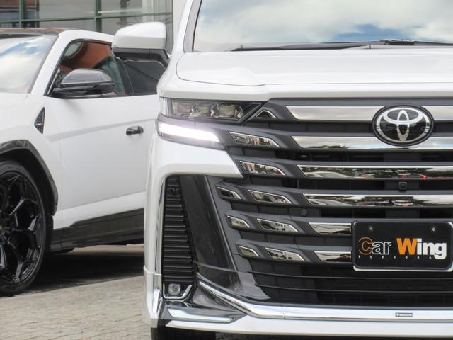 ヴェルファイアハイブリッド エグゼクティブラウンジ 登録済未使用車 モデリスタエアロ ユニバーサルステップ 寒冷地仕様 左左右独立ムーンルーフ リヤエンターテイメント JBLプレミアムサウンド プレミアムナッパ本革シート(8枚目)