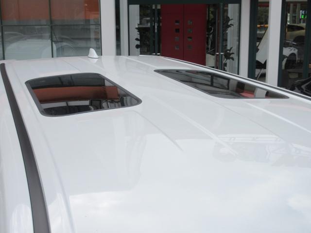 ヴェルファイアハイブリッド エグゼクティブラウンジ 登録済未使用車 モデリスタエアロ ユニバーサルステップ 寒冷地仕様 左左右独立ムーンルーフ リヤエンターテイメント JBLプレミアムサウンド プレミアムナッパ本革シート(18枚目)