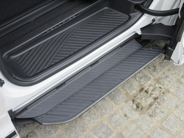 ヴェルファイアハイブリッド エグゼクティブラウンジ 登録済未使用車 モデリスタエアロ ユニバーサルステップ 寒冷地仕様 左左右独立ムーンルーフ リヤエンターテイメント JBLプレミアムサウンド プレミアムナッパ本革シート(33枚目)