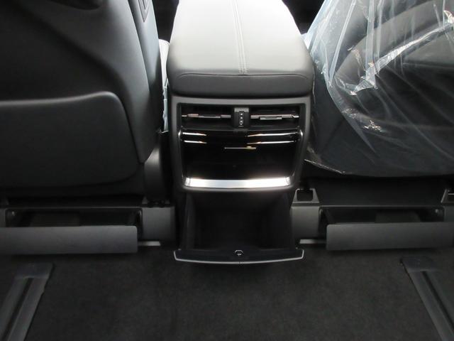 ヴェルファイアハイブリッド エグゼクティブラウンジ 登録済未使用車 モデリスタエアロ ユニバーサルステップ 寒冷地仕様 左左右独立ムーンルーフ リヤエンターテイメント JBLプレミアムサウンド プレミアムナッパ本革シート(40枚目)