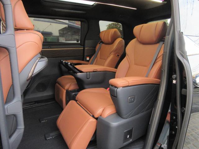 ヴェルファイアハイブリッド エグゼクティブラウンジ　左右独立ムーンルーフ　１９インチＡＷ　ＪＢＬプレミアムサウンド　リヤエンターテイメント　プレミアムナッパ本革シート　シートヒーター＆ベンチレーション　リフレッシュシート（30枚目）