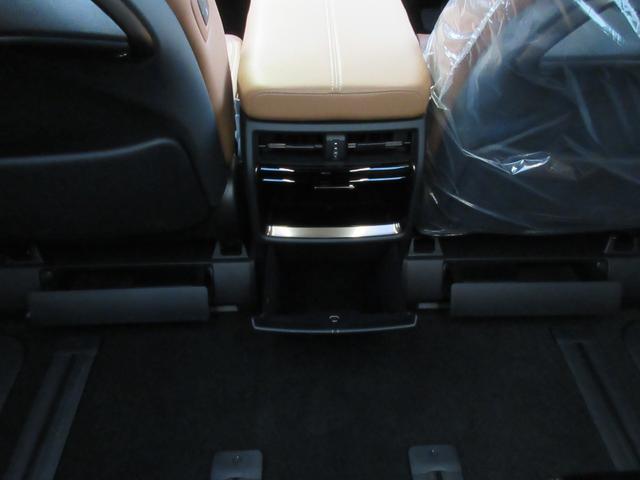 ヴェルファイアハイブリッド エグゼクティブラウンジ　左右独立ムーンルーフ　１９インチＡＷ　ＪＢＬプレミアムサウンド　リヤエンターテイメント　プレミアムナッパ本革シート　シートヒーター＆ベンチレーション　リフレッシュシート（36枚目）