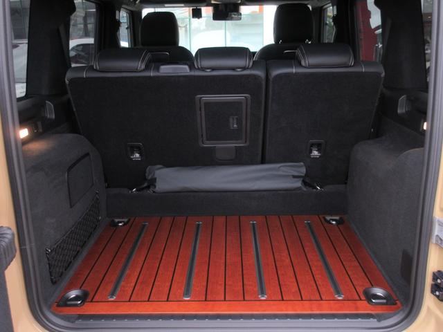 Gクラス G400d プロフェッショナルエディション 限定200台(右H/デザートサンド) プロフェッショナルルーフラック&ラダー&スペアタイヤホルダー AMGナイトPKG AMGナイトPKGII(26枚目)