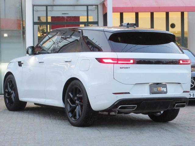 レンジローバースポーツ ダイナミックSE P550e ブラックエクステリアパック ブラックコントラストルーフ SVビスポーク22インチスタイル5131ホイール レッドブレーキキャリパー 20ウェイ電動シート シートヒーター&クーラー ClearSight(16枚目)