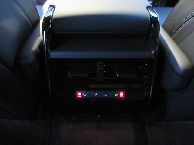 レンジローバースポーツ ダイナミックSE P550e ブラックエクステリアパック ブラックコントラストルーフ SVビスポーク22インチスタイル5131ホイール レッドブレーキキャリパー 20ウェイ電動シート シートヒーター&クーラー ClearSight(28枚目)