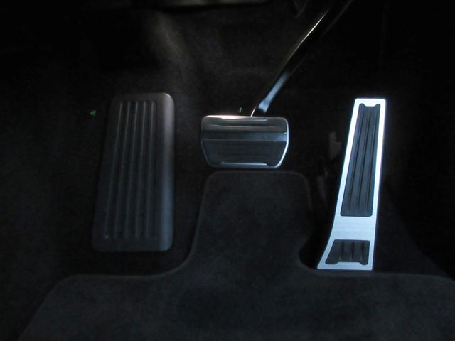 レンジローバースポーツ ダイナミックSE P550e ブラックエクステリアパック ブラックコントラストルーフ SVビスポーク22インチスタイル5131ホイール レッドブレーキキャリパー 20ウェイ電動シート シートヒーター&クーラー ClearSight(37枚目)