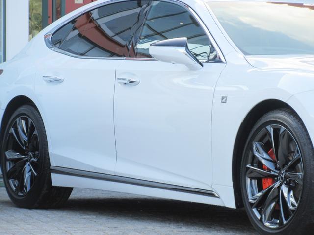 ＬＳ ＬＳ５００　Ｆスポーツ　１オーナー　ムーンルーフ　オレンジキャリパー　２０インチＡＷ　三眼ＬＥＤヘッドライト　本革＆ウルトラスエードスポーツシート　シートヒーター＆ベンチレーション　デジタルインナーミラー（8枚目）