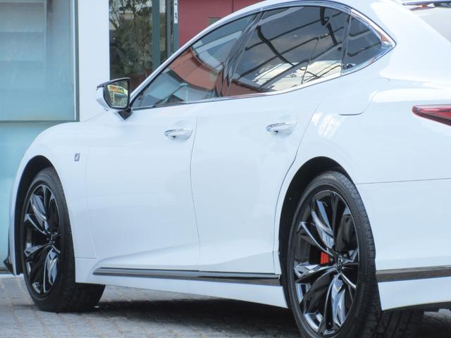 ＬＳ ＬＳ５００　Ｆスポーツ　１オーナー　ムーンルーフ　オレンジキャリパー　２０インチＡＷ　三眼ＬＥＤヘッドライト　本革＆ウルトラスエードスポーツシート　シートヒーター＆ベンチレーション　デジタルインナーミラー（18枚目）