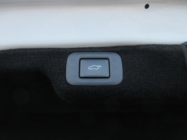 ＬＳ ＬＳ５００　Ｆスポーツ　１オーナー　ムーンルーフ　オレンジキャリパー　２０インチＡＷ　三眼ＬＥＤヘッドライト　本革＆ウルトラスエードスポーツシート　シートヒーター＆ベンチレーション　デジタルインナーミラー（22枚目）
