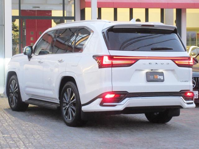 ＬＸ ＬＸ６００　１オーナー　モデリスタエアロ　ムーンルーフ　セミアニリン本革シート　シートヒーター＆ベンチレーション　デジタルインナーミラー　クールボックス　ドライブレコーダー（19枚目）