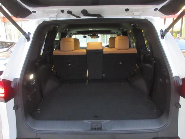 ＬＸ ＬＸ６００　１オーナー　モデリスタエアロ　ムーンルーフ　セミアニリン本革シート　シートヒーター＆ベンチレーション　デジタルインナーミラー　クールボックス　ドライブレコーダー（26枚目）