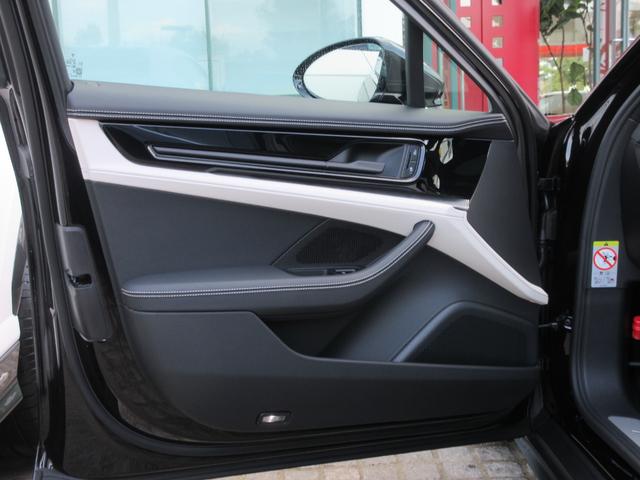 �I�v�V�����F�c�[�g�[���X���[�X���U�[�C���e���A�i�u���b�N�^�J���n���j