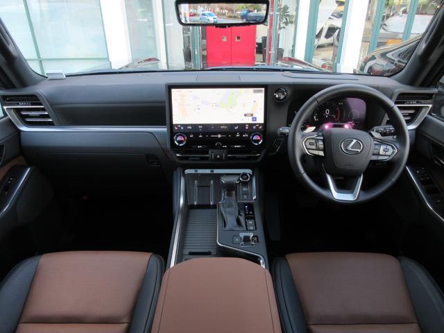 ＧＸ ＧＸ５５０　バージョンＬ　パノラマルーフ　マークレビンソン　モデリスタエアロ＆リヤスポイラー　デジタルインナーミラー　ＯＰドライブレコーダー　電動格納式ステップ　クールボックス　ＬＸ６００用２２インチＡＷ（31枚目）