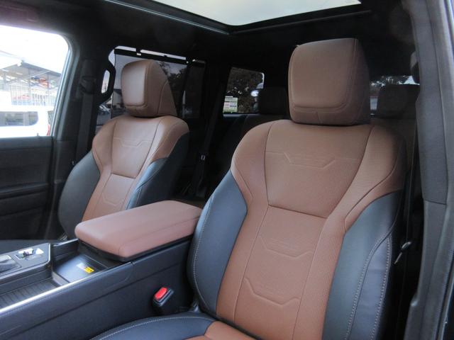 ＧＸ ＧＸ５５０　バージョンＬ　パノラマルーフ　マークレビンソン　モデリスタエアロ＆リヤスポイラー　デジタルインナーミラー　ＯＰドライブレコーダー　電動格納式ステップ　クールボックス　ＬＸ６００用２２インチＡＷ（33枚目）