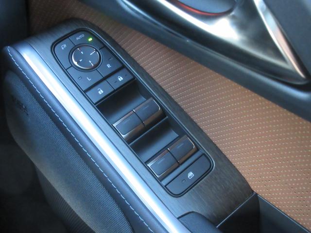 ＧＸ ＧＸ５５０　バージョンＬ　パノラマルーフ　マークレビンソン　モデリスタエアロ＆リヤスポイラー　デジタルインナーミラー　ＯＰドライブレコーダー　電動格納式ステップ　クールボックス　ＬＸ６００用２２インチＡＷ（50枚目）