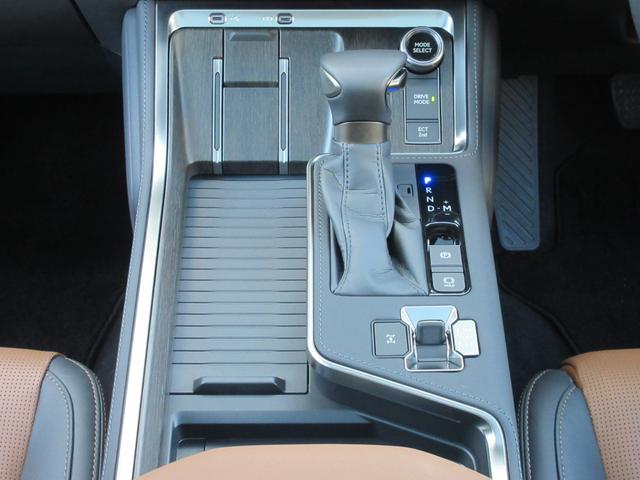 ＧＸ ＧＸ５５０　バージョンＬ　パノラマルーフ　マークレビンソン　モデリスタエアロ＆リヤスポイラー　デジタルインナーミラー　ＯＰドライブレコーダー　電動格納式ステップ　クールボックス　ＬＸ６００用２２インチＡＷ（62枚目）