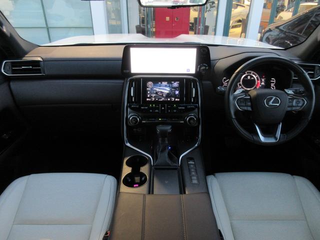 �C���e���A�J���[�F�z���C�g���_�[�N�Z�s�A�@�I�[�i�����g�p�l���F�A�b�V���i�I�[�v���t�B�j�b�V���^�n�u���b�N�j