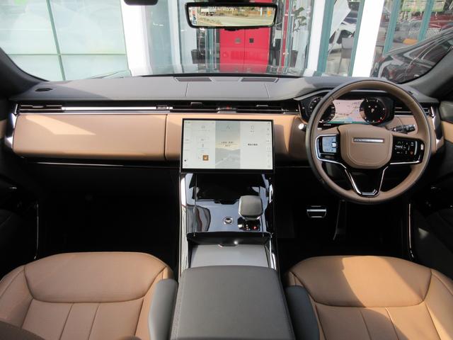 �C���e���A�J���[�F�L�����E�F�C�^�G�{�j�[